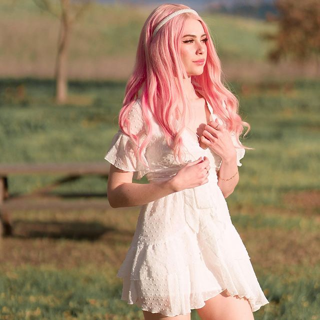 Leah Ashe (Youtuber) Wiki, Bio, Age, Height, Weight, Dating, Boyfriend
